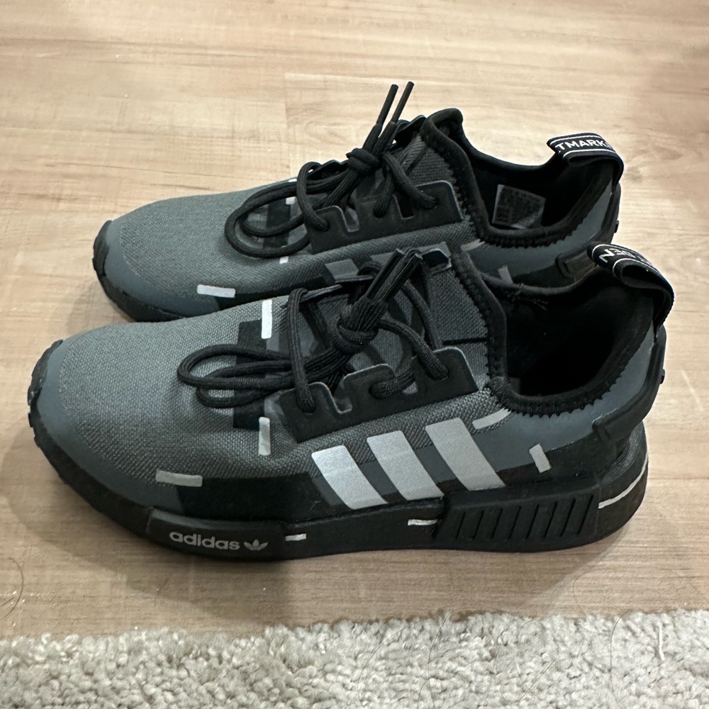 Adidas men’s sneakers